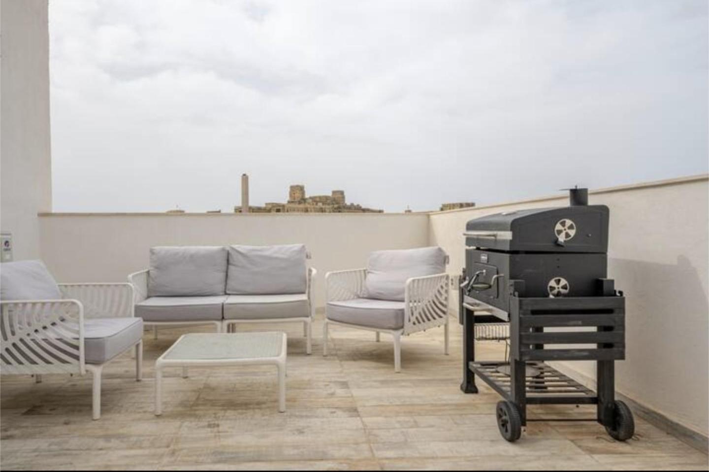 Luxury Penthouse Sea View Lägenhet Ta Xbiex Exteriör bild